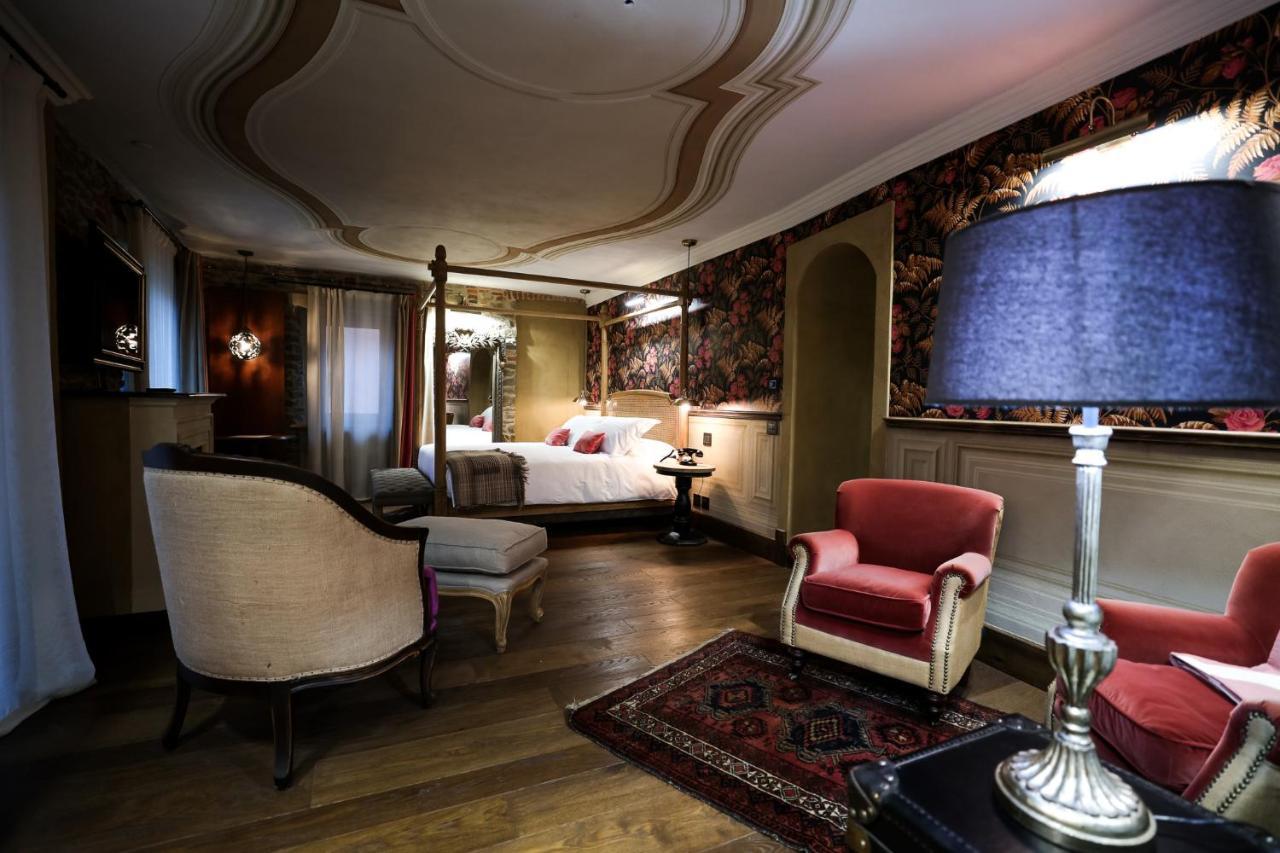 La Piazzetta degli Artisti - Boutique B&B Bossolasco Esterno foto