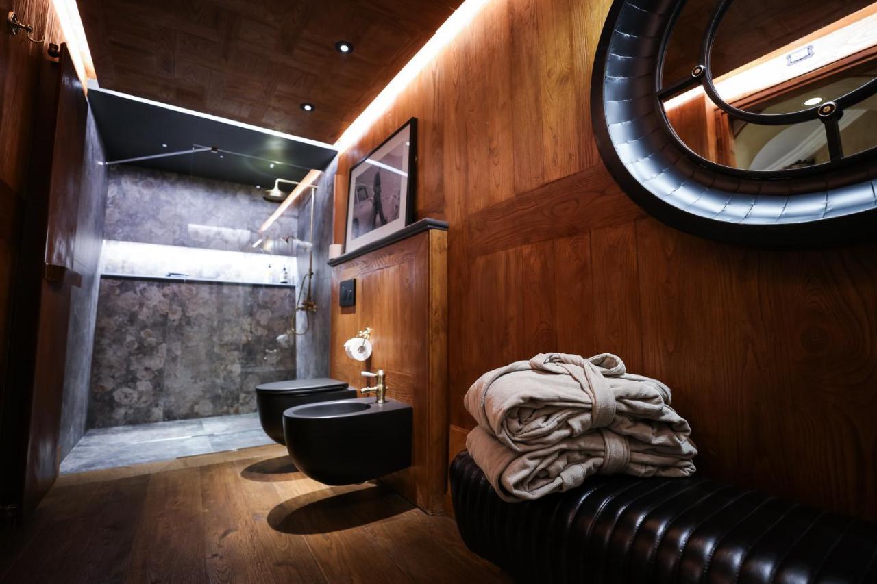 La Piazzetta degli Artisti - Boutique B&B Bossolasco Esterno foto