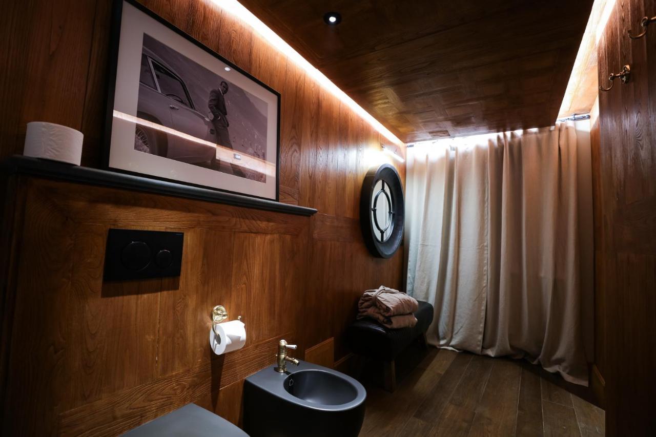 La Piazzetta degli Artisti - Boutique B&B Bossolasco Esterno foto