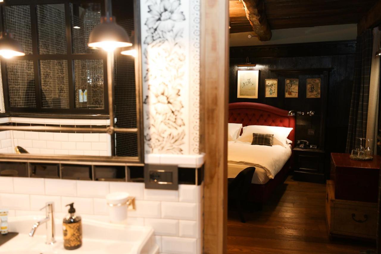 La Piazzetta degli Artisti - Boutique B&B Bossolasco Esterno foto