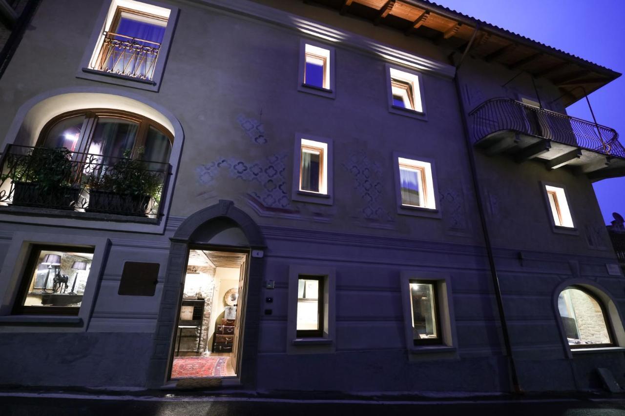 La Piazzetta degli Artisti - Boutique B&B Bossolasco Esterno foto